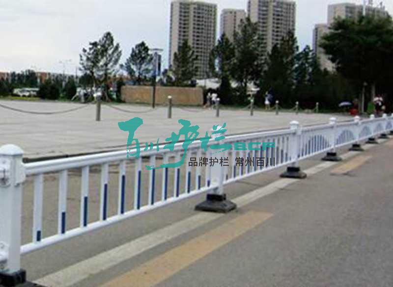 內(nèi)蒙古呼和浩特經(jīng)濟型護欄工程